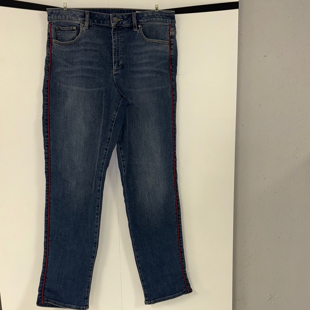 Vince Camuto Blue Jeans with Red Stripe